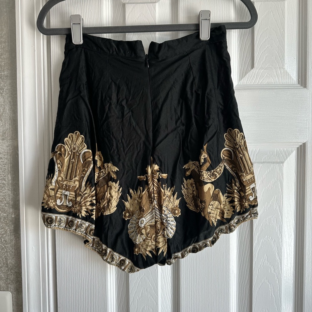 Chasing Unicorns Hungry Like a Wolf Silk shorts - Picture 4 of 5